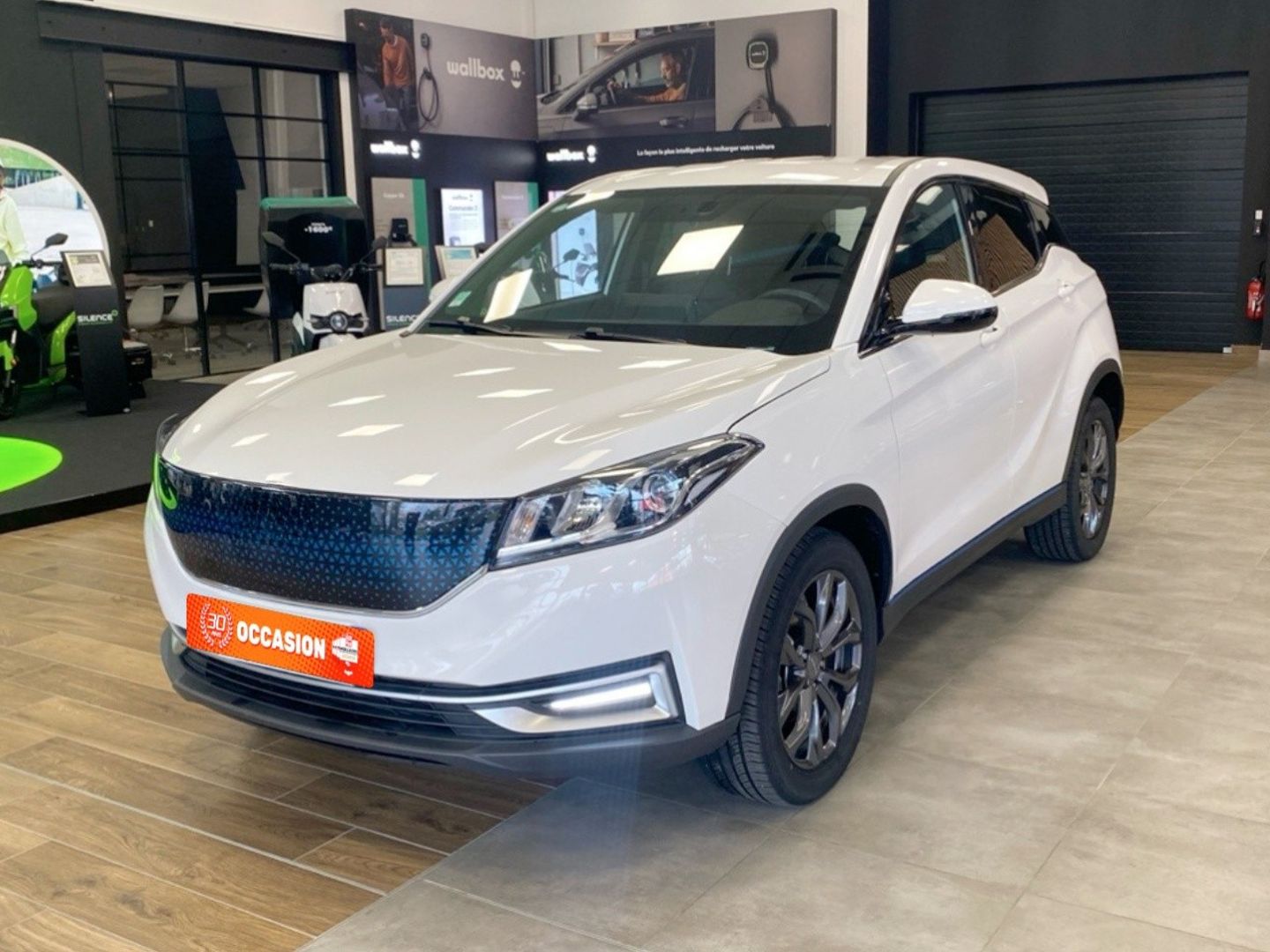 SERES 3 - CONFORT 120kW (163ch) GPS Caméra JA 18